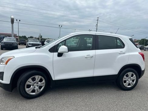 Used 2015 Chevrolet Trax LS FWD image 26
