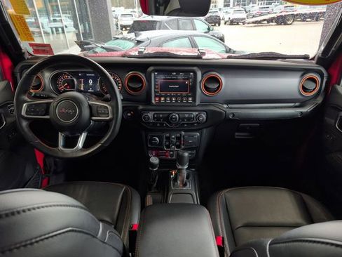 Used 2023 Jeep Gladiator Mojave w/ Cold Weather Group AWD/4WD image 16