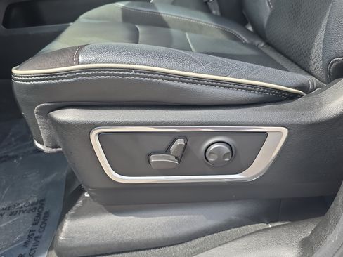 Used 2022 RAM 1500 Laramie AWD/4WD image 20