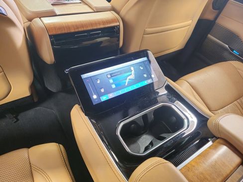 Used 2022 Jeep Grand Wagoneer Series III w/ Rear Seat Video Group 1 image 13