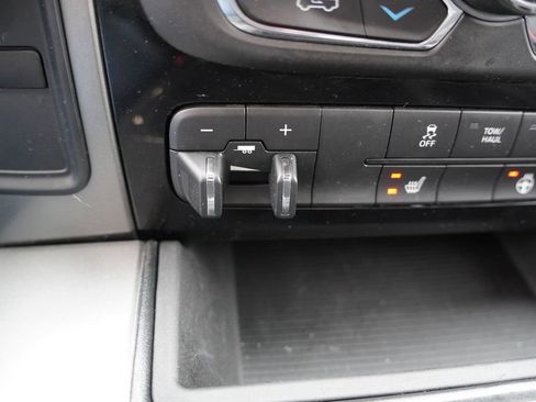 Certified 2018 RAM 3500 Big Horn w/ Sport Appearance Group image 29