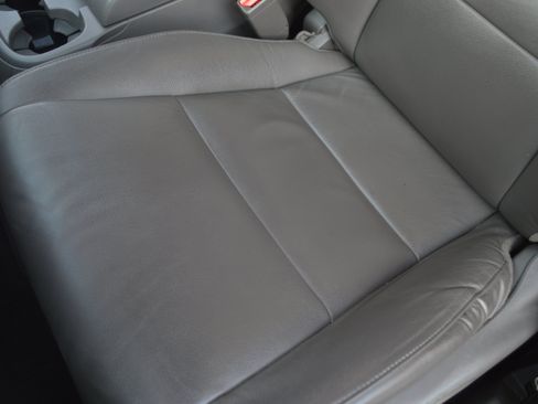Used 2016 Honda Odyssey Touring Elite image 25