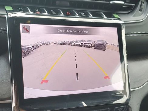 New 2025 Jeep Grand Cherokee Limited image 25