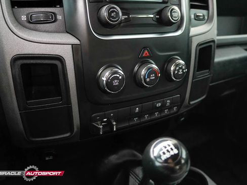 Used 2017 RAM 3500 Tradesman w/ Chrome Appearance Group image 37