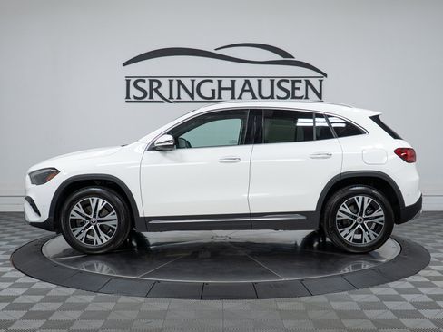 Used 2025 Mercedes-Benz GLA 250 4MATIC image 8
