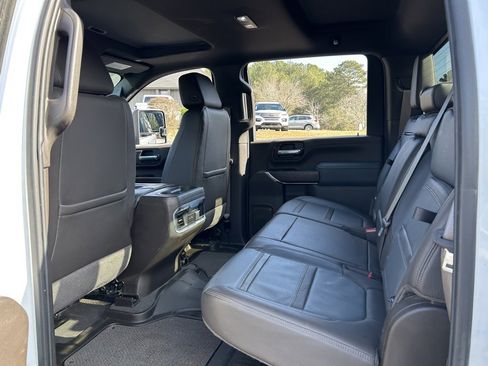 Used 2022 GMC Sierra 3500 Denali image 46