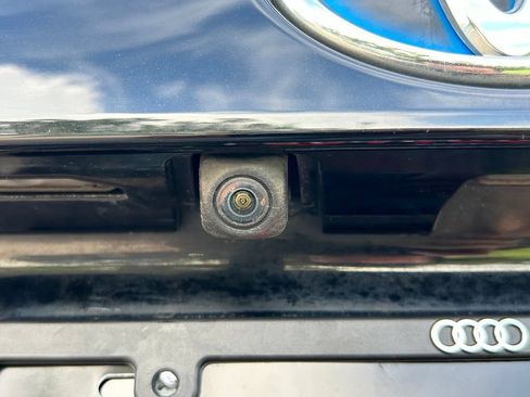Used 2021 Toyota Prius LE FWD image 45