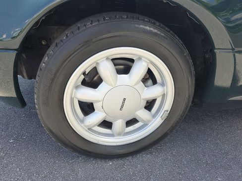 Used 1991 MAZDA MX-5 Miata RWD image 35