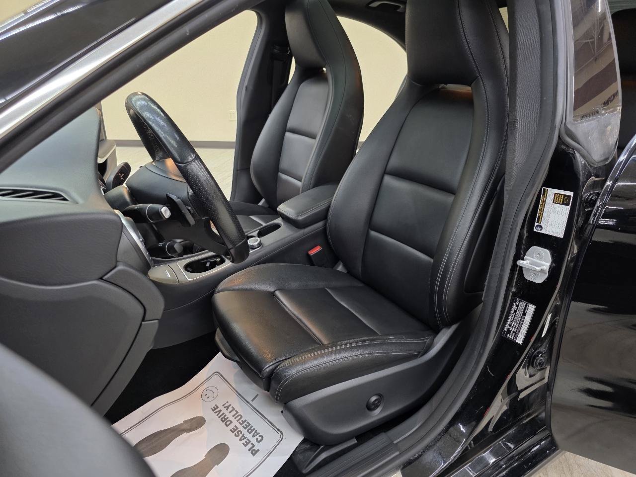 Used 2018 Mercedes-Benz CLA 250 4MATIC image 15