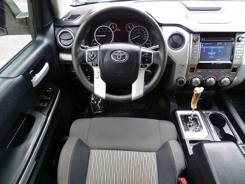 Used 2017 Toyota Tundra SR5 AWD/4WD image 27