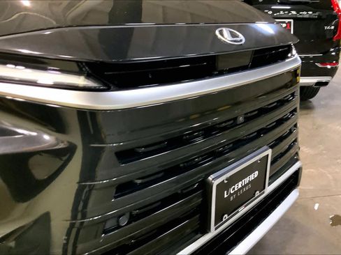 Used 2024 Lexus TX 500h F SPORT Premium image 29