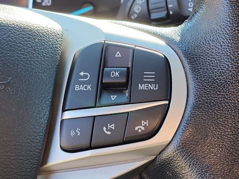 Used 2022 Ford Explorer XLT w/ Equipment Group 202A image 22