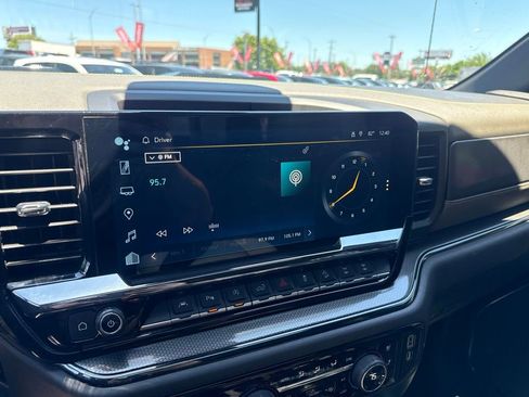 Used 2023 Chevrolet Silverado 1500 ZR2 w/ Technology Package AWD/4WD image 24