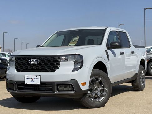 New 2026 Ford Maverick XLT image 29