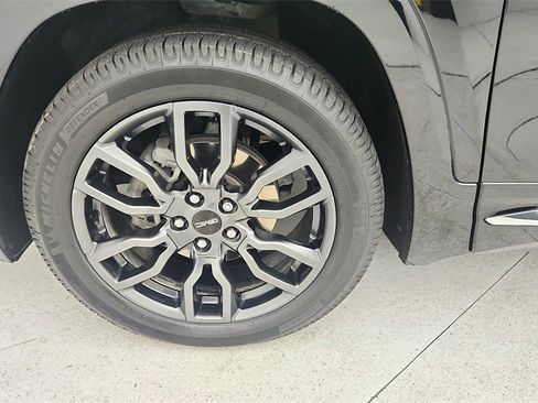 Certified 2023 GMC Terrain Denali w/ Black Diamond Edition image 32