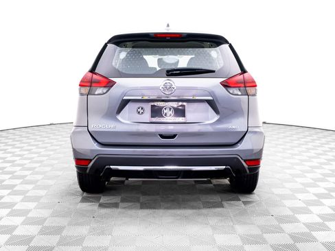 Used 2018 Nissan Rogue S AWD/4WD image 4