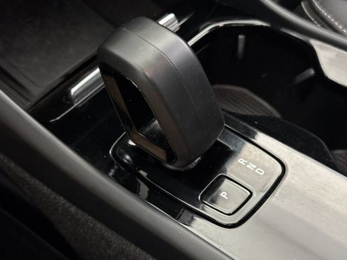 Certified 2023 Volvo C40 P8 Recharge Plus w/ Protection Package Premier AWD/4WD image 21