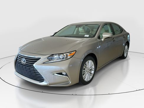 Used 2018 Lexus ES 350 w/ Accessory Package 2 FWD image 4