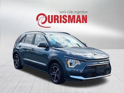 Used 2023 Kia Niro EX