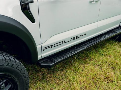 New 2025 Ford F150 Lariat w/ Equipment Group 502A High image 9