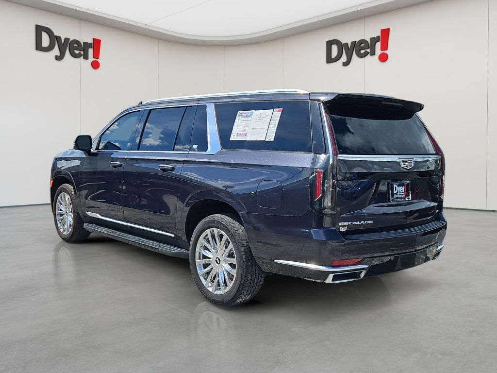 Used 2022 Cadillac Escalade ESV Premium Luxury AWD/4WD image 3