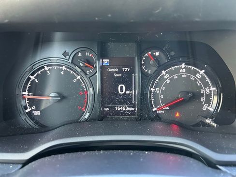 Used 2024 Toyota 4Runner SR5 Premium w/ Moonroof Package RWD image 24