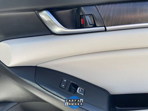 Used 2021 Honda Accord EX-L image 39