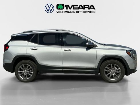 Used 2022 GMC Terrain SLT image 6