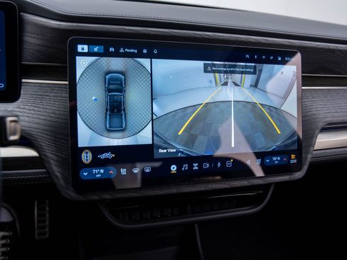 Used 2023 Rivian R1T Adventure image 29