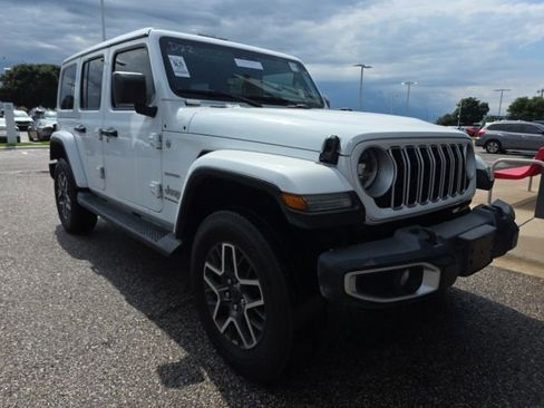 Used 2024 Jeep Wrangler Unlimited Sahara AWD/4WD image 1