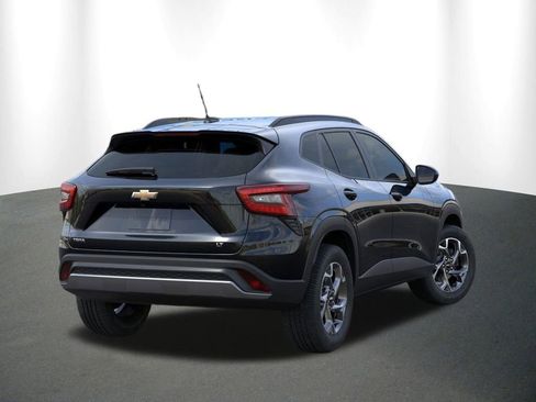 New 2026 Chevrolet Trax LT w/ Driver Confidence Package image 6