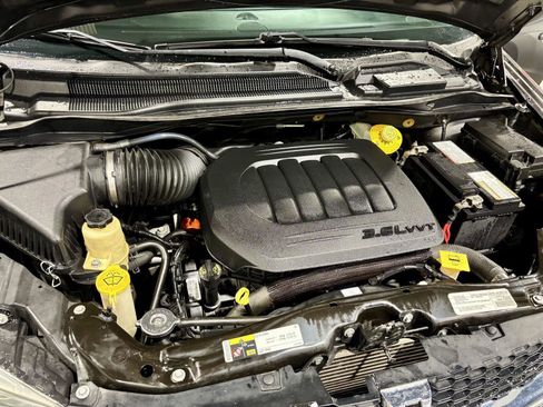 Used 2019 Dodge Grand Caravan SXT w/ Mopar Premium Addition Group image 22