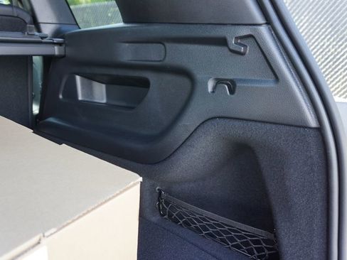 New 2025 Mercedes-Benz GLB 250 4MATIC image 73