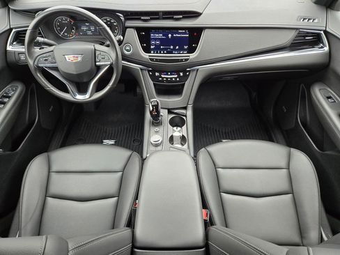 Certified 2024 Cadillac XT6 Luxury w/ LPO, Floor Liner Package image 13