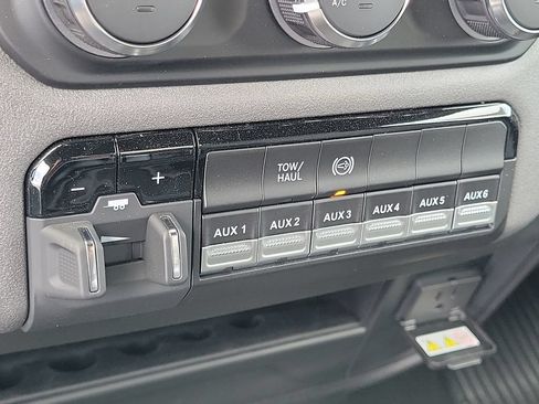 New 2024 RAM 4500 Tradesman RWD image 9