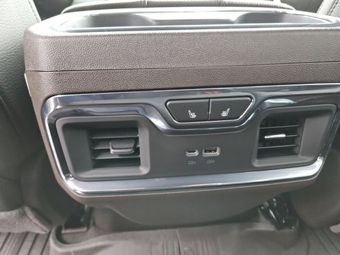 New 2026 GMC Sierra 3500 Denali w/ Denali Reserve Package image 18