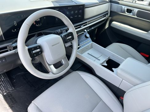 Used 2024 Hyundai Santa Fe SEL AWD/4WD image 25