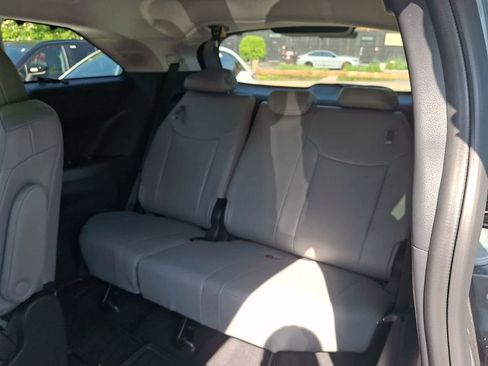 New 2026 Toyota Sienna XLE FWD image 9