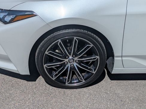 Used 2019 Toyota Avalon XSE w/ Carpet Mat Package FWD image 11