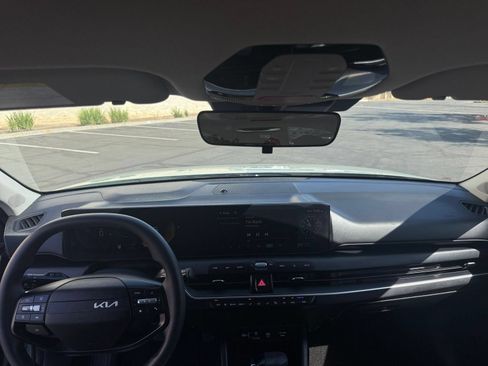Used 2026 Kia K4 FWD image 32