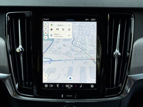 Used 2023 Volvo S90 B6 Plus w/ Protection Package Premier image 23