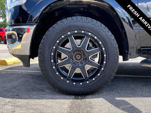 Used 2019 RAM 1500 Laramie AWD/4WD image 34