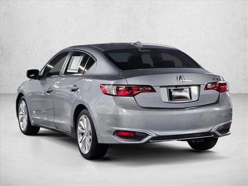 Used 2017 Acura ILX w/ Premium Package image 8