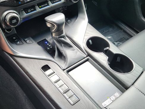 Used 2023 Lexus LX 600 4WD w/ Accessory Package (Z1) image 13
