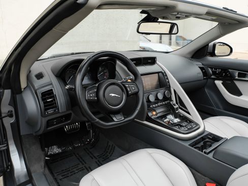 Used 2014 Jaguar F-TYPE S RWD image 2
