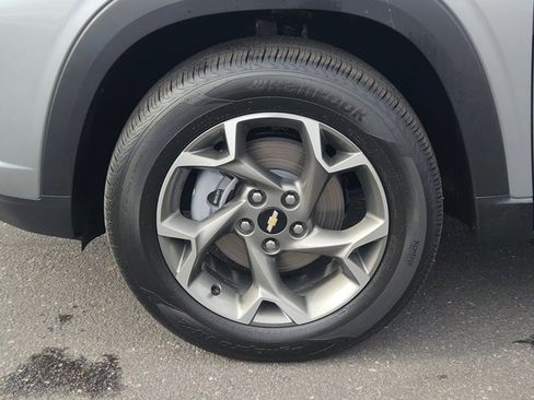 New 2026 Chevrolet Trax LT w/ Driver Confidence Package image 10