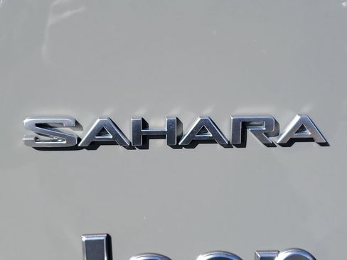 Used 2021 Jeep Wrangler Unlimited Sahara w/ Uconnect 4C Nav & Sound Group image 37