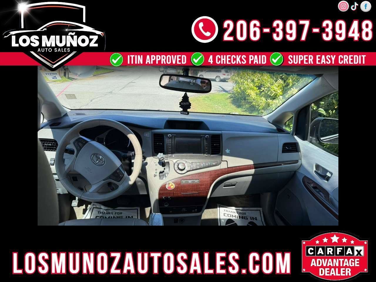 Used 2011 Toyota Sienna XLE w/ Premium Pkg FWD image 1