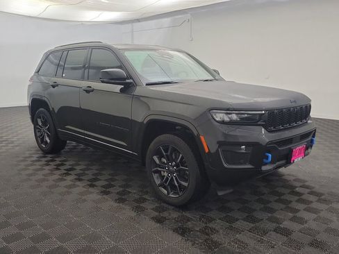Used 2024 Jeep Grand Cherokee Limited 4xe AWD/4WD image 6