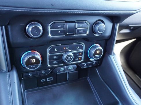 Used 2022 Chevrolet Tahoe Z71 w/ Z71 Off-Road Package image 20